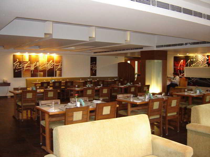 Comfort Inn Lucknow Exterior foto